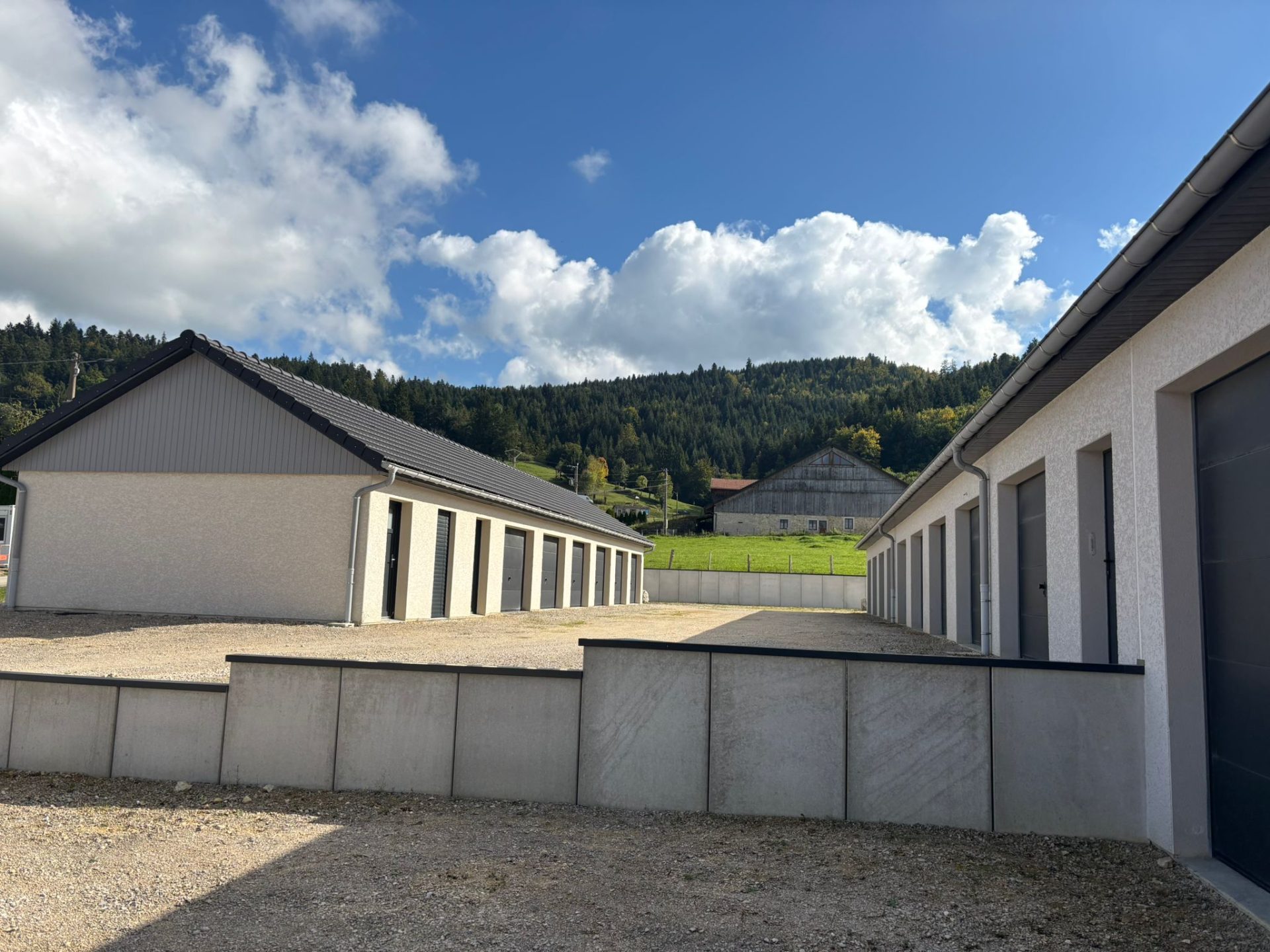 7- Garages 20m²